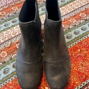 Sorel Dark Gray Ankle Boots